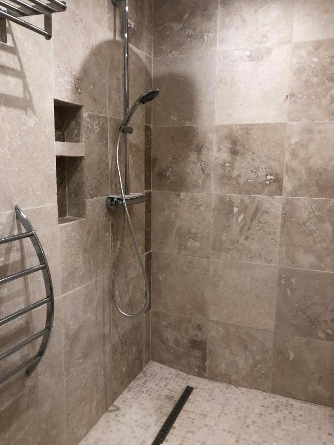 Les Mazets De La Cascade Apartment Salernes Bagian luar foto